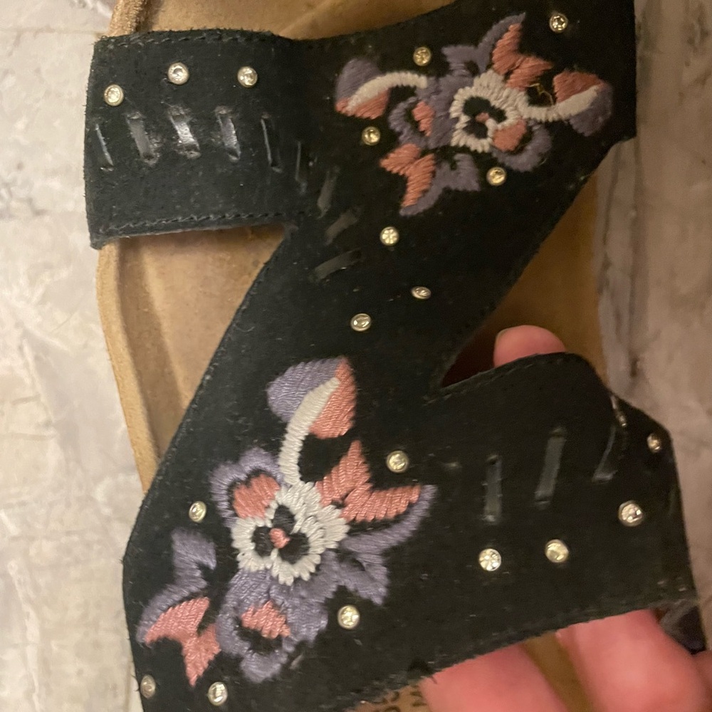 Embroidered Black Sandals